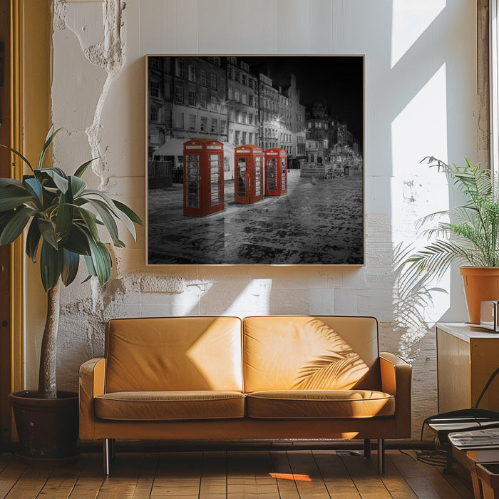 Evening impression of the Royal Mile in Edinburgh - Colorkey Square Canvas Art Print